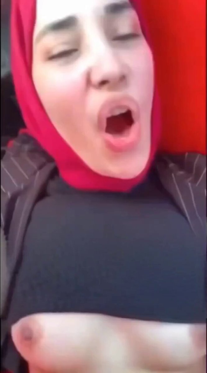 سكس مصري-محجبة هايجة اوي بتقولو كفايه كسي وجعني