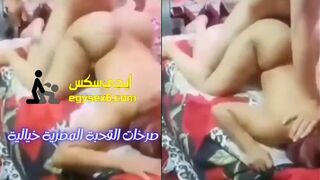 البت جسمها جامد بتتناك بعنف وتشتمه - سكس مصري